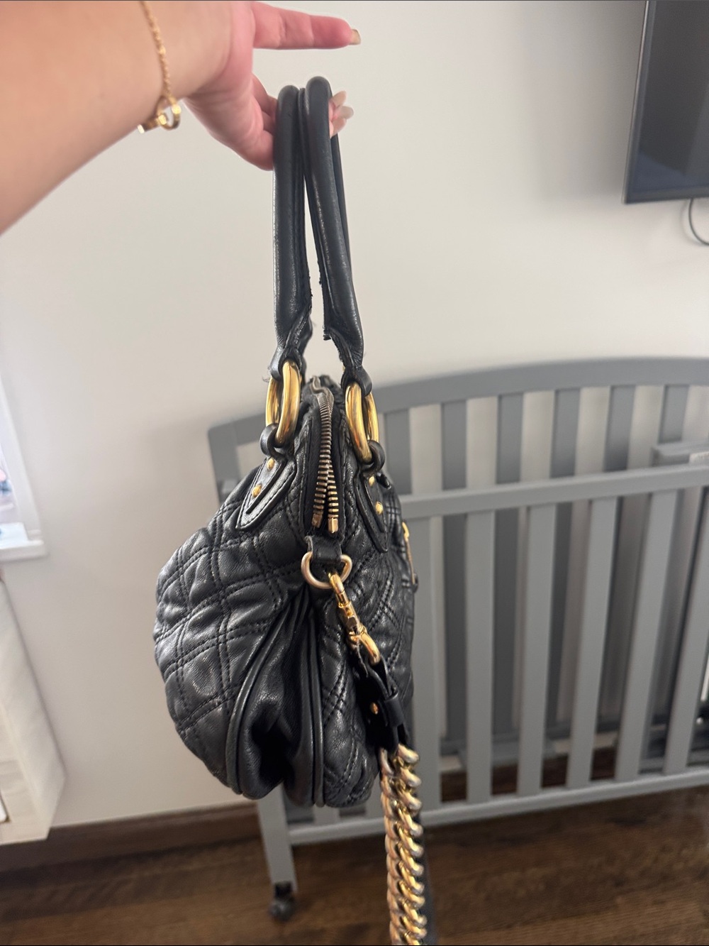 Marc Jacobs Black Quilted Leather Shoulder Bag with Gold Hardware - Picture 2 of 6